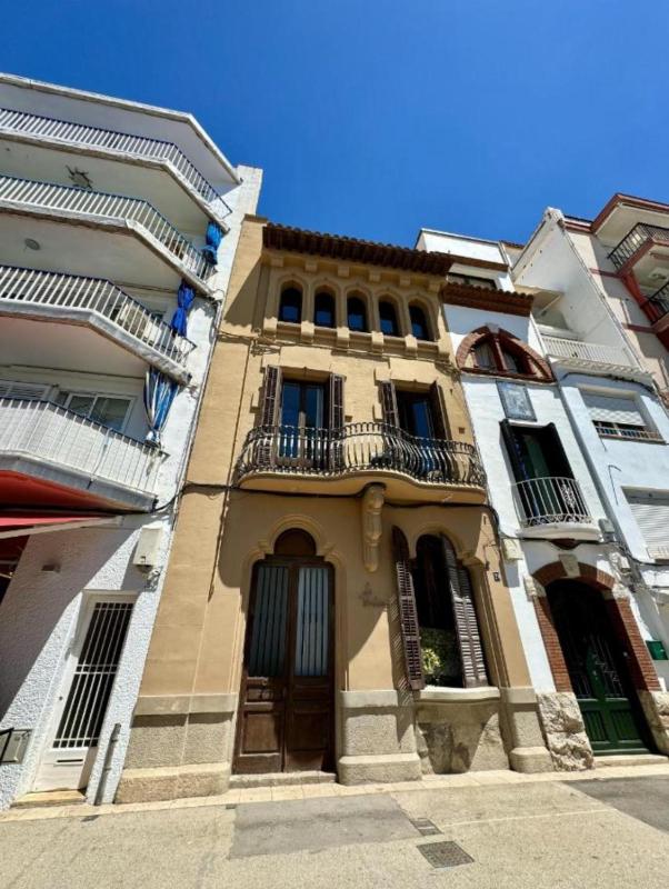Sitges Seafront BATLLÓ - image 19