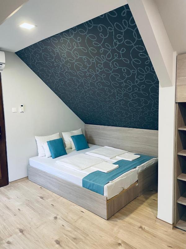Apartment - Upper Floor image 4