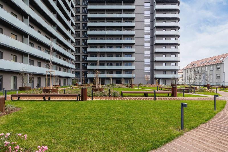 Luksusowe Klimatyzowane Studio w Centrum Katowic z Pięknym Widokiem na Miasto Wanną z Hydromasażem Biurkiem i Parkingiem by Renters Prestige - image 8