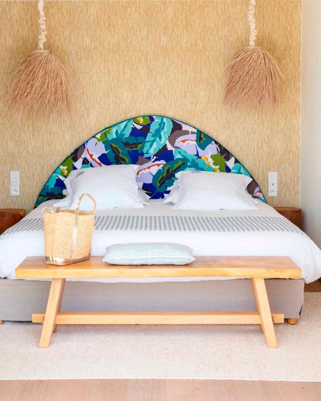 Deluxe Room image 2