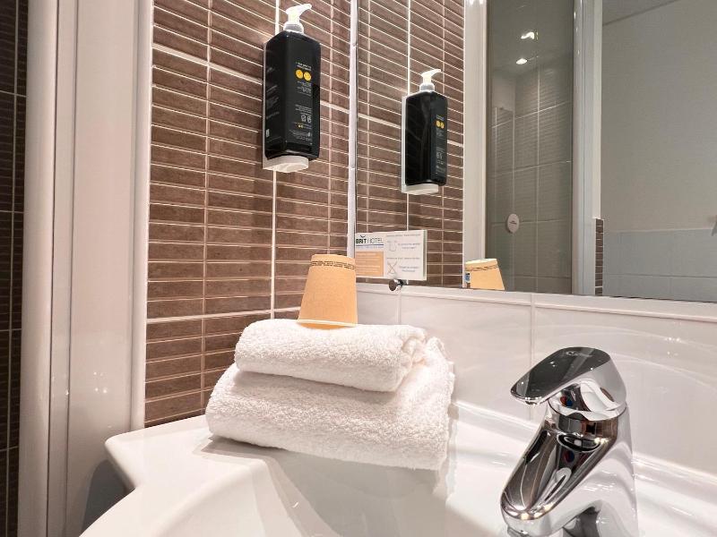 Comfort Twin Room image 2