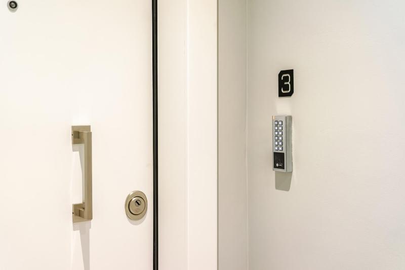 Arches Apartments - image 12