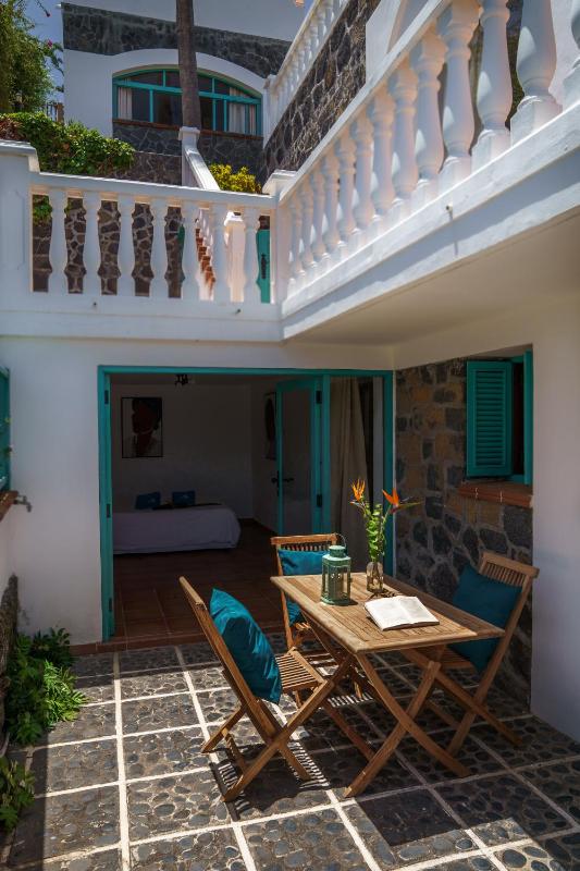 Classic Apartment image 4