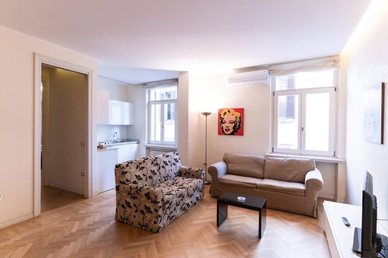 VeronaVera San Nicolò - Central Romantic Suite - image 6