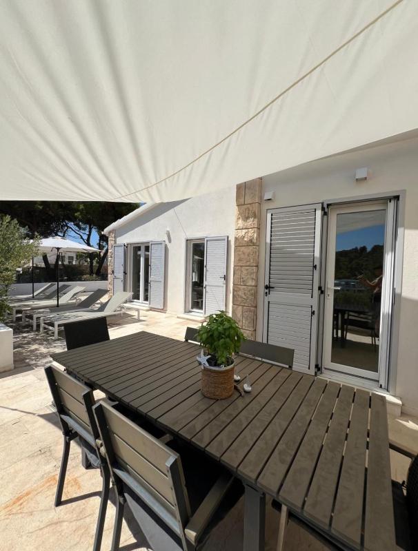 Two-Bedroom Apartment with Terrace and Sea View image 4