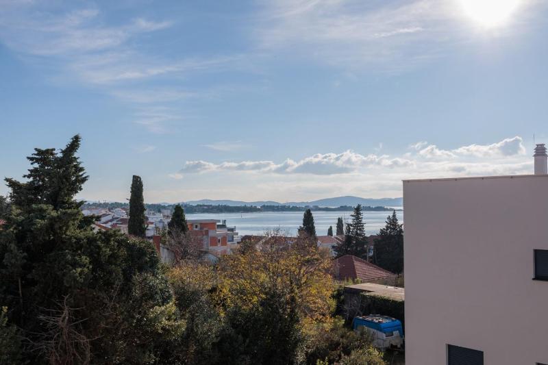 Blue Premium Apartment - CROWONDER LUXURY RENT - image 24