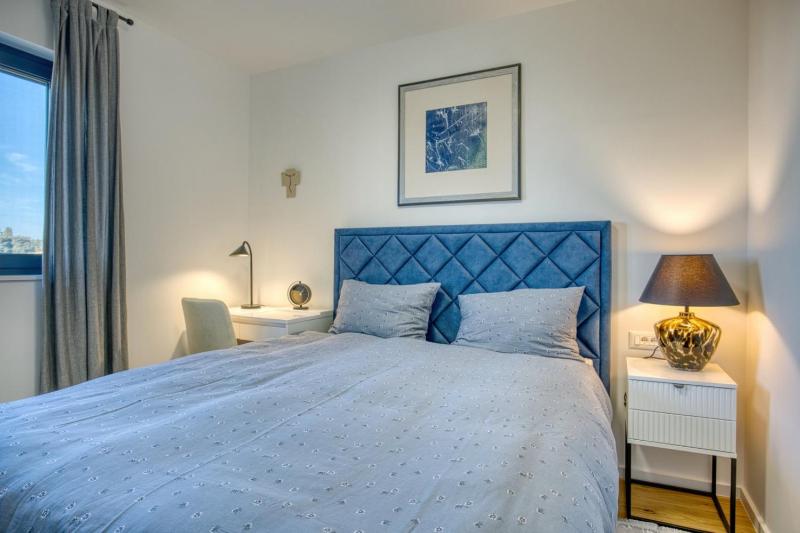 Blue Premium Apartment - CROWONDER LUXURY RENT - image 18