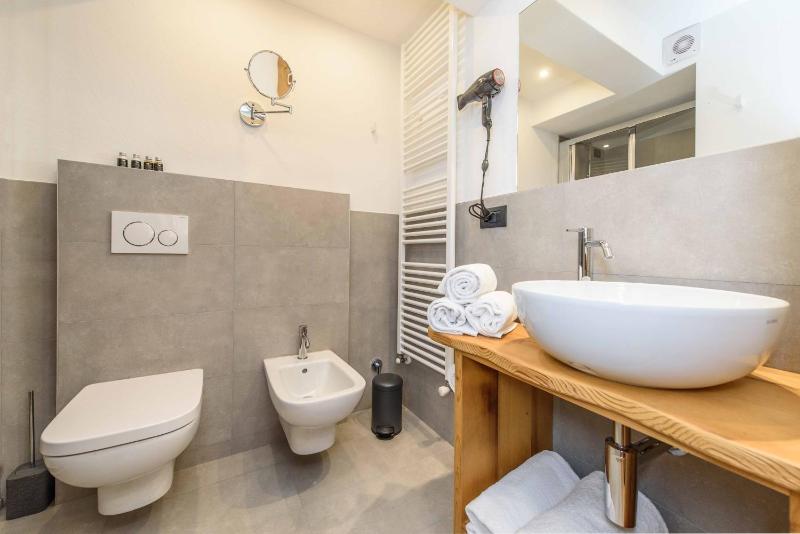 Superior Double or Twin Room with Terrace image 4