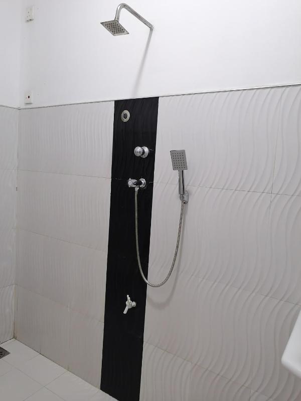 Green rooms - image 8