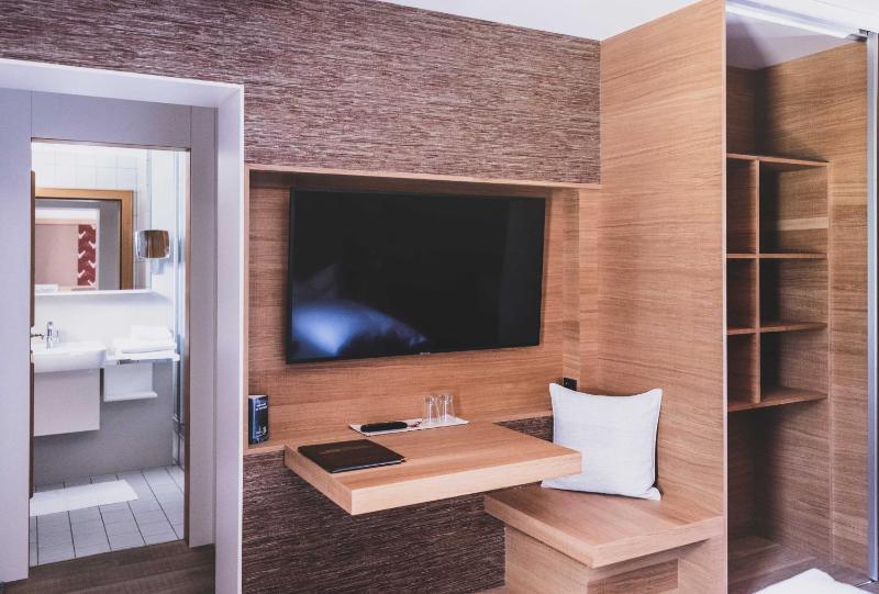 Superior Double Room image 3