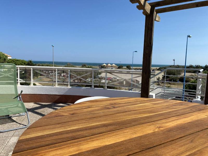 PLEIN SUD 2 VUE MER - image 12
