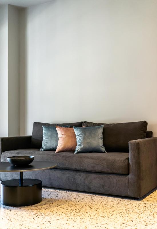 Arches Apartments - image 2