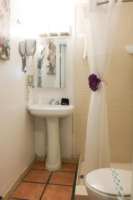 King Room image 4