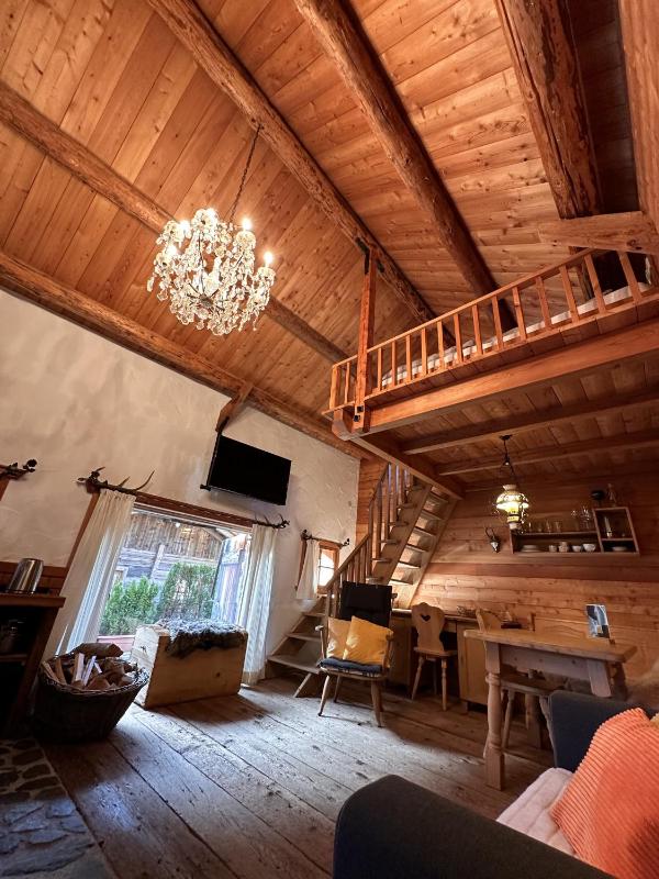 Chalet image 3