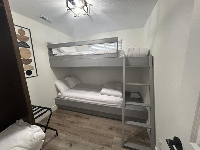 Three-Bedroom Apartment image 4