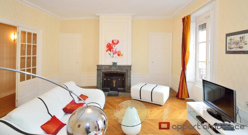 Apartment image 3