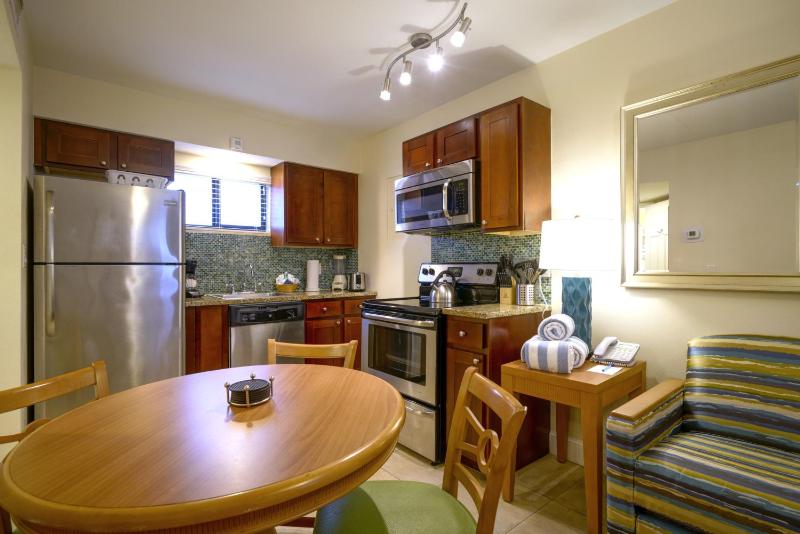One-Bedroom Suite image 4
