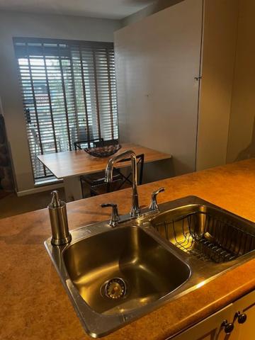 Town Plaza Suites by Golden Dreams - image 33
