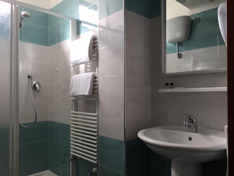 Single Room image 1