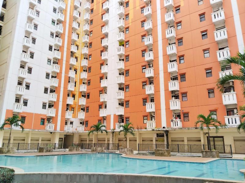 Room 88 Kemang View Apartment Tower Flamboyant - image 17