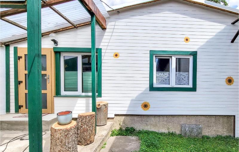 Lovely Home In Erfurt With Wifi - image 6