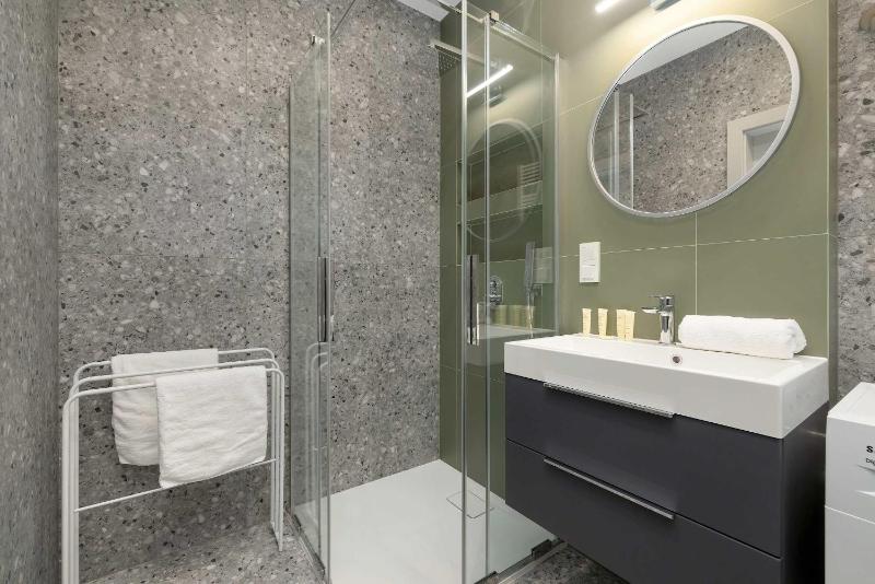Nowoczesny Apartament z Parkingiem w Atrakcyjnej Lokalizacji Katowic by Noclegi Renters - image 24
