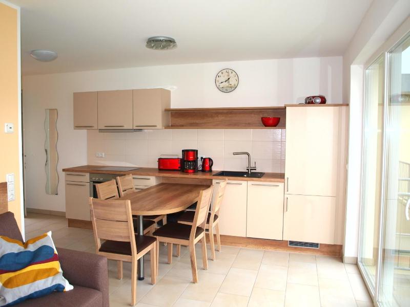 One-Bedroom Apartment K4 image 3