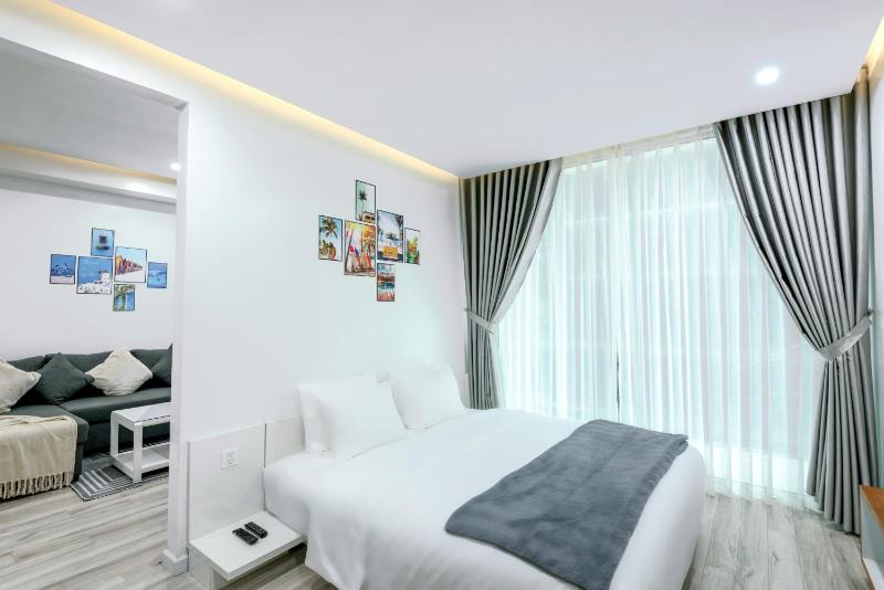 A La Carte Beach Hotel Apartment 305 - Free Airport Pickup From 3 Nights - image 2