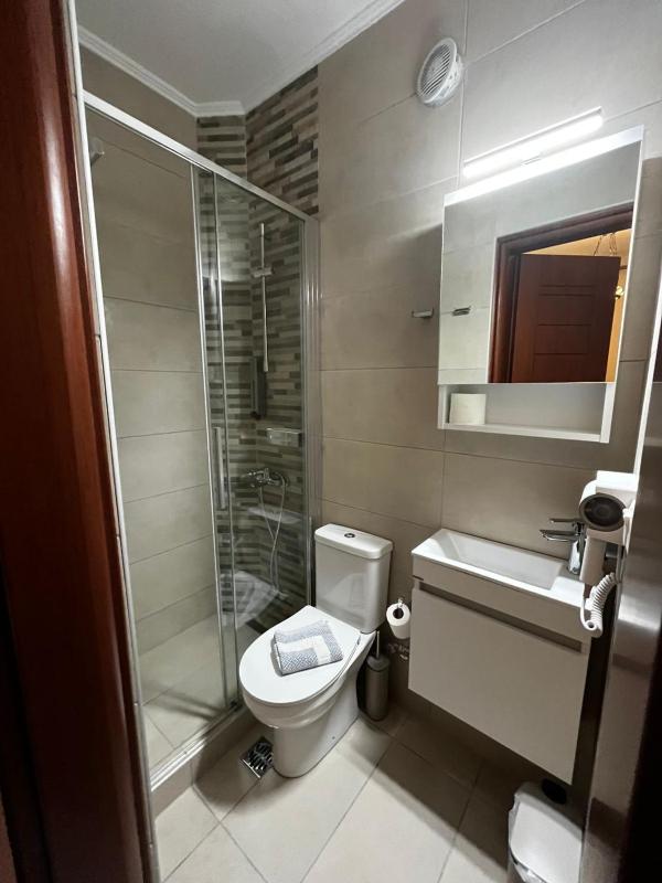 Single Room image 2