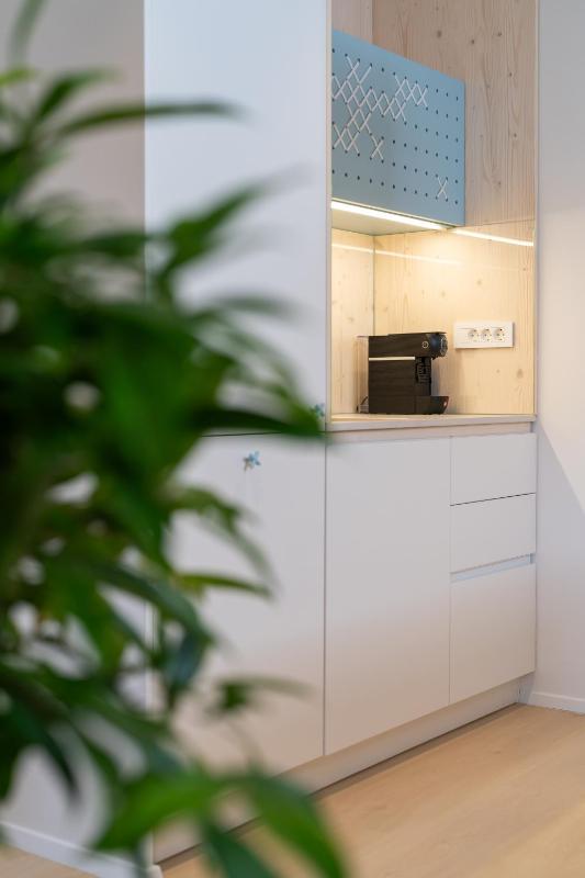 Comfort One-Bedroom Apartment image 4