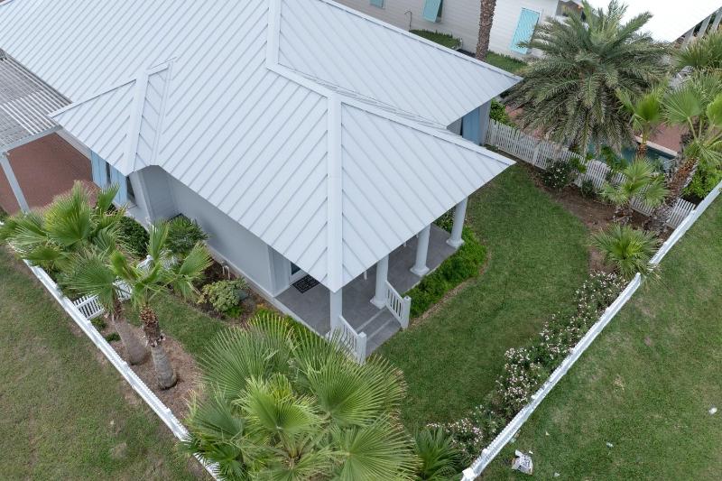 Seabreeze Cottage - Private home at The Shores home - image 17