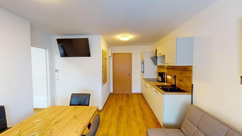 One-Bedroom Apartment with View image 1