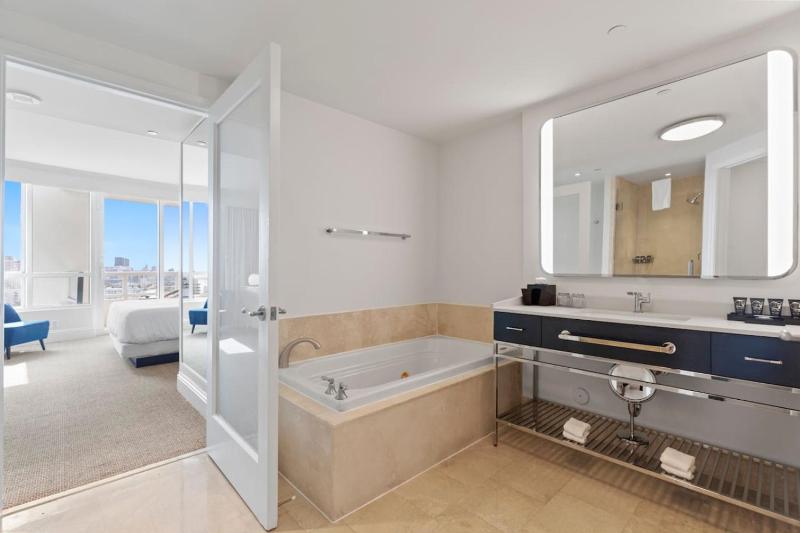Fontainebleau Ocean View 2BR Apt - image 33