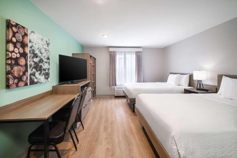 Suite with Two Queen Beds - Non-Smoking image 3