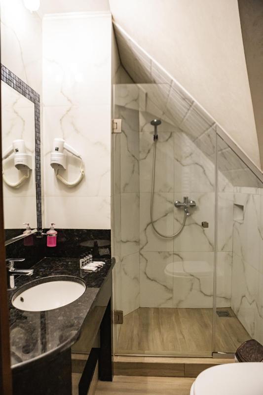 Two-Bedroom Suite with Spa Access image 2