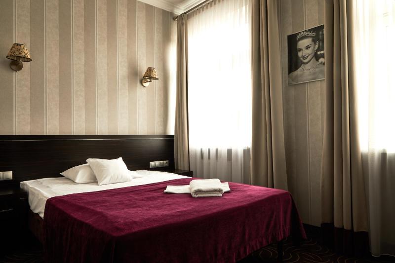 Single Room image 3