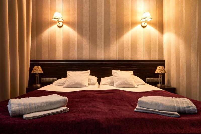 Deluxe Double Room with double sofa image 2