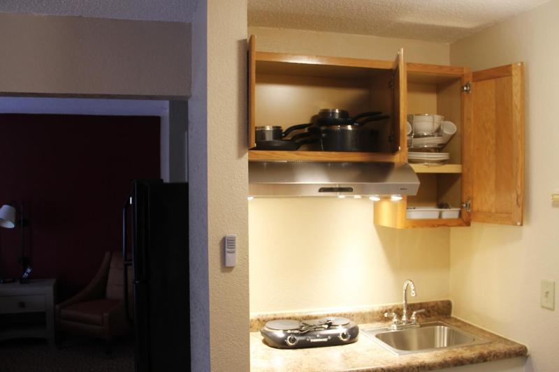 Studio Suite with Two Queen Beds - Non-Smoking image 2