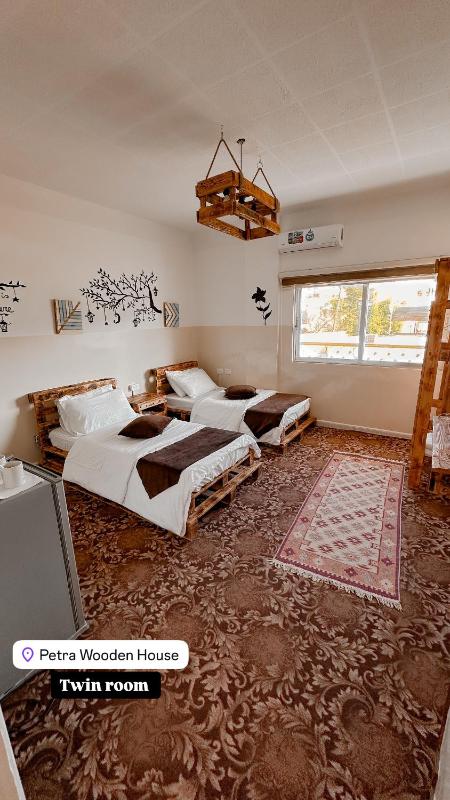 Petra Wooden House - image 12