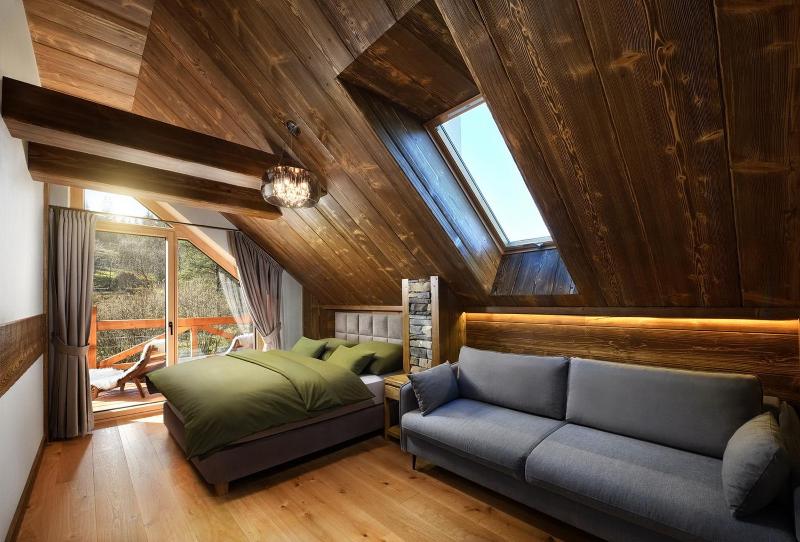 Chalet Oasis - Luxury 5-Bedroom Chalet with Panoramic Views - image 13