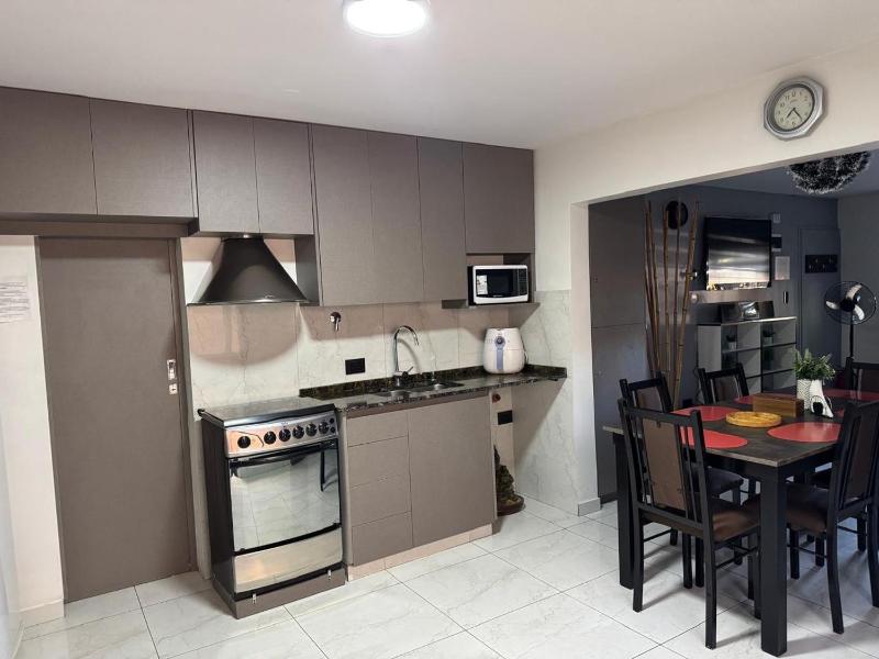 Casa Amplia Zona Semicentrica - image 3