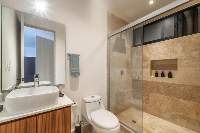 King Suite with Private Balcony Gym Rooftop Pool - image 16