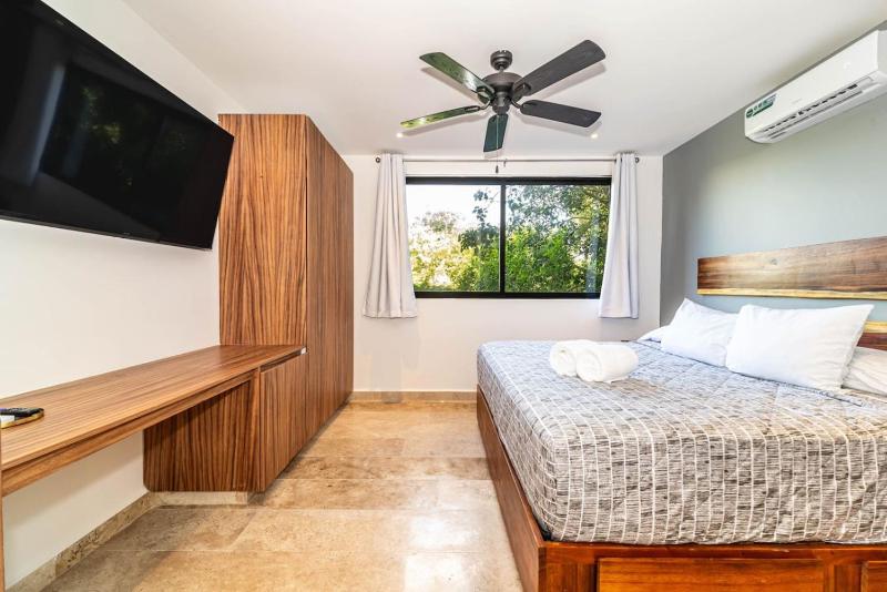 Lux 2 BD Suite with Private Plunge Pool Terrace - image 9