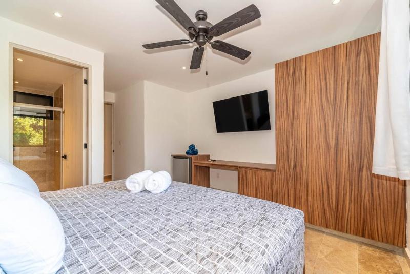 Lux 2 BD Suite with Private Plunge Pool Terrace - image 16