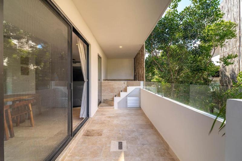 Lux 2 BD Suite with Private Plunge Pool Terrace - image 8