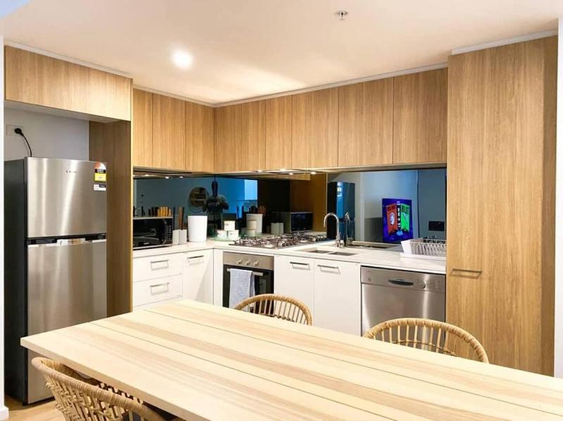 Beautiful 2BR Apt at Adelaide CBD with Pool-Gym-BBQ - image 16
