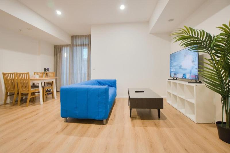 Serene Stay - 1BR Apt with Pool Gym Steam Sauna - image 11