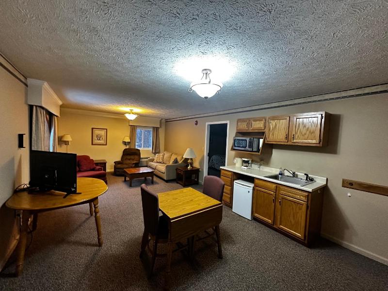 Suite with River View image 2