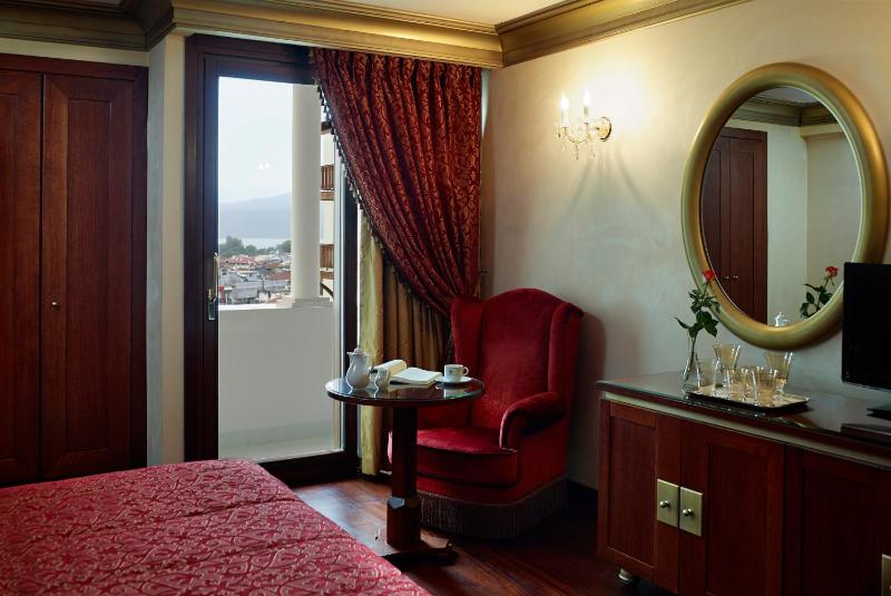 Executive Suite image 1