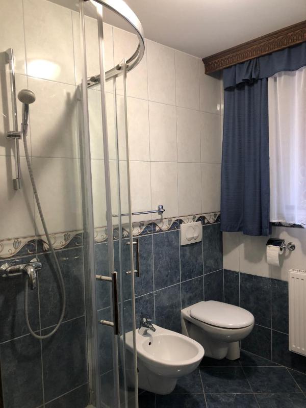 Economy Double Room image 3
